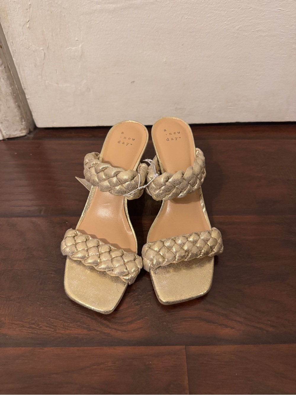 Womens Gold Braided Strap Heeled Sandals Sz 7.5